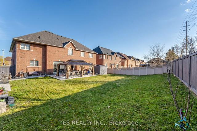20 Janetville St, House detached with 4 bedrooms, 5 bathrooms and 9 parking in Brampton ON | Image 32