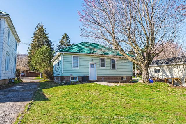 80 Livingston Ave, House detached with 2 bedrooms, 2 bathrooms and 3 parking in Grimsby ON | Image 15