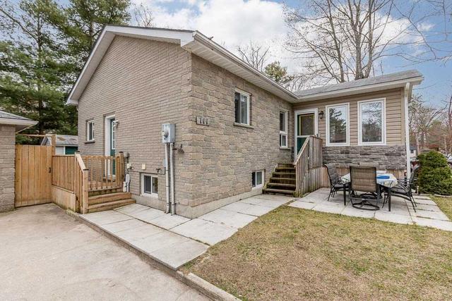 111 Mccague St, House detached with 2 bedrooms, 2 bathrooms and 7 parking in Wasaga Beach ON | Image 12