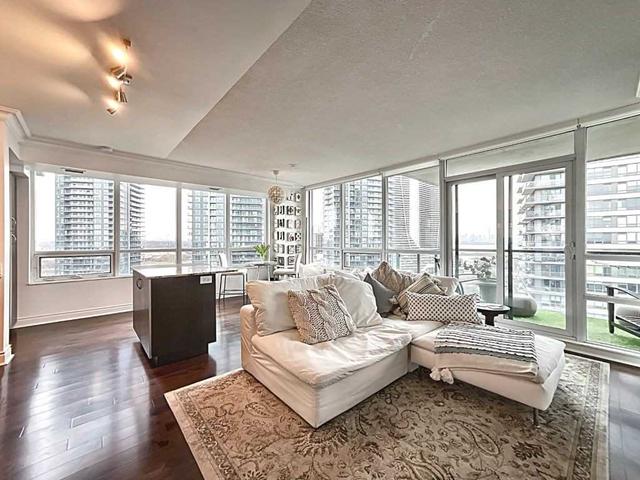 1606 - 15 Legion Rd, Condo with 2 bedrooms, 2 bathrooms and 1 parking in Toronto ON | Image 30
