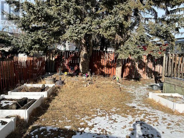 182, - 3223 83 Street Nw, Home with 3 bedrooms, 1 bathrooms and 2 parking in Calgary AB | Image 28