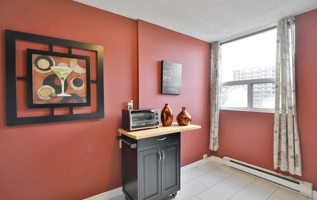 314 - 700 Dynes Rd, Condo with 2 bedrooms, 2 bathrooms and 1 parking in Burlington ON | Image 6