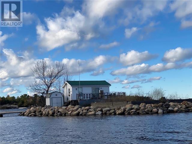 2 Island 1420, House detached with 1 bedrooms, 1 bathrooms and null parking in Georgian Bay ON | Image 1