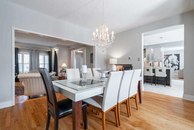 756 Foxcroft Blvd, House detached with 5 bedrooms, 6 bathrooms and 10 parking in Newmarket ON | Image 2