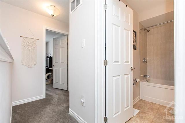 719 Juneberry Lane, Townhouse with 2 bedrooms, 2 bathrooms and 3 parking in Ottawa ON | Image 21