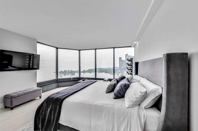2703 - 1 Palace Pier Crt, Condo with 3 bedrooms, 3 bathrooms and 1 parking in Toronto ON | Image 8