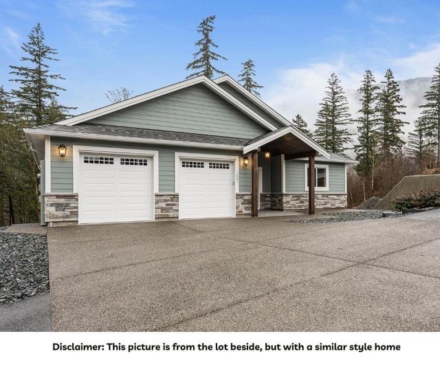 1869 Woodside Boulevard, House detached with 4 bedrooms, 3 bathrooms and null parking in Kent BC | Image 2