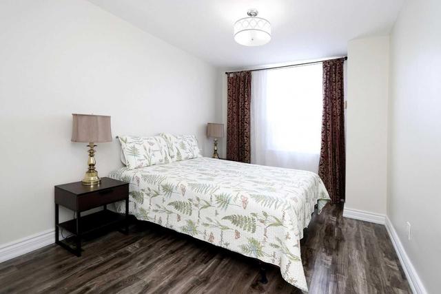 1605 - 625 The West Mall, Condo with 3 bedrooms, 2 bathrooms and 1 parking in Toronto ON | Image 16
