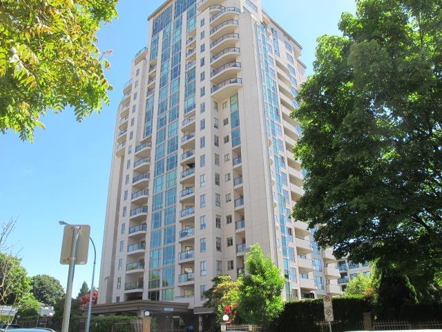 1605 - 612 Fifth Avenue, Condo with 2 bedrooms, 1 bathrooms and null parking in New Westminster BC | Card Image
