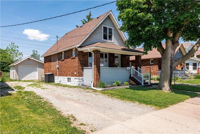 4739 Sixth Avenue, House detached with 3 bedrooms, 1 bathrooms and 4 parking in Niagara Falls ON | Image 31