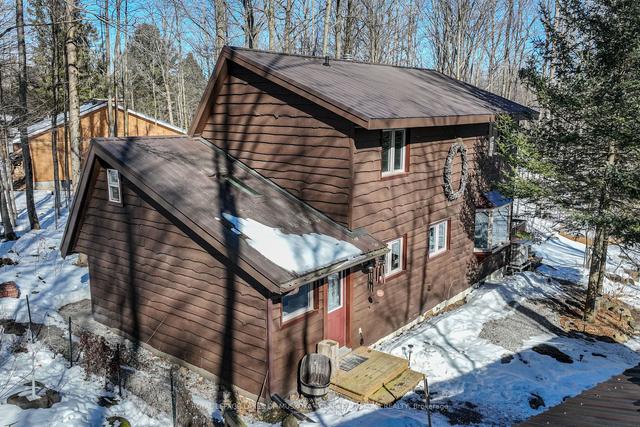 8 Moonstone Cres, House detached with 2 bedrooms, 3 bathrooms and 12 parking in Oro Medonte ON | Image 23