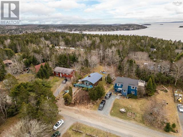 33 Downie Drive, House detached with 4 bedrooms, 2 bathrooms and null parking in Halifax NS | Image 1