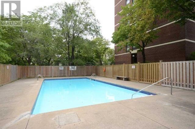 1402 - 3170 Kirwin Ave W, Condo with 2 bedrooms, 2 bathrooms and 1 parking in Mississauga ON | Image 9