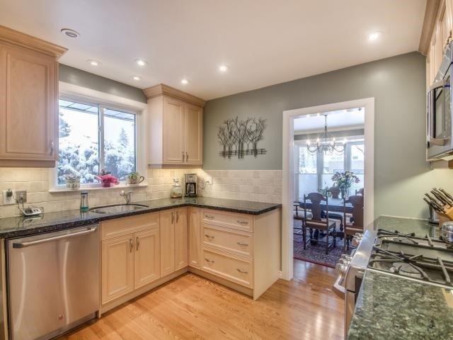 80 Glenellen Dr E, House detached with 3 bedrooms, 2 bathrooms and 6 parking in Toronto ON | Image 10