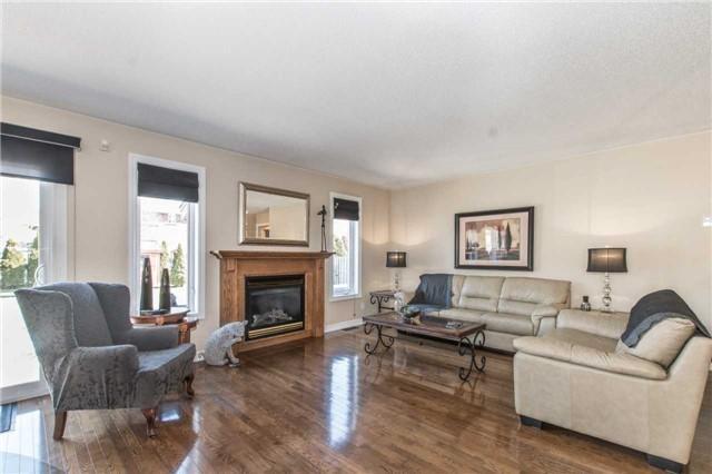 69 Miller Dr, House detached with 2 bedrooms, 3 bathrooms and 4 parking in Barrie ON | Image 7