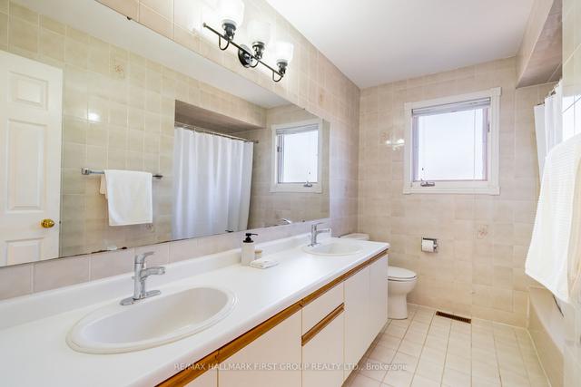 62 La Rose Ave, House detached with 4 bedrooms, 4 bathrooms and 8 parking in Toronto ON | Image 19