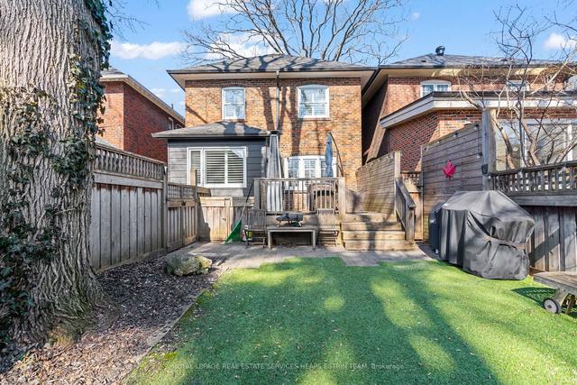 255 Heath St E, House detached with 4 bedrooms, 3 bathrooms and 2 parking in Toronto ON | Image 22