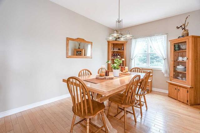 885 15/16 Sdrd E, House detached with 2 bedrooms, 3 bathrooms and 12 parking in Oro Medonte ON | Image 2