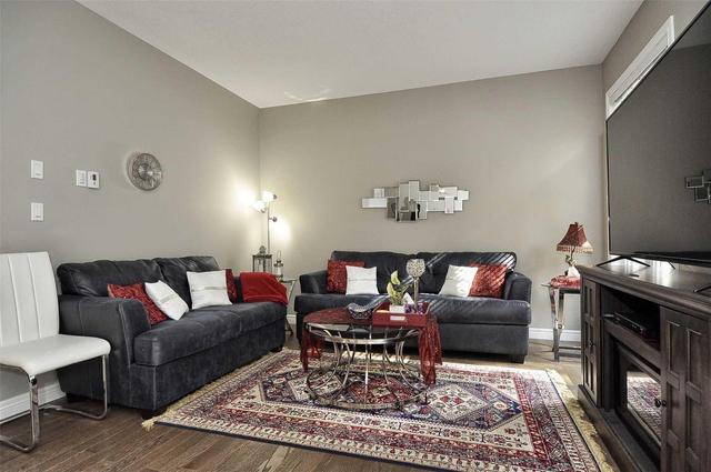79 Elmbank Tr, House detached with 3 bedrooms, 4 bathrooms and 2 parking in Kitchener ON | Image 8