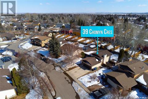 39 Chomyn Crescent, House detached with 3 bedrooms, 3 bathrooms and null parking in Saskatoon SK | Card Image