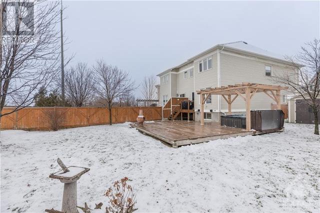 362 Hillsboro Private, Home with 3 bedrooms, 3 bathrooms and 3 parking in Ottawa ON | Image 24