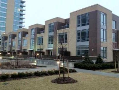 th1 - 25 Singer Crt, Townhouse with 3 bedrooms, 3 bathrooms and 1 parking in Toronto ON | Image 1