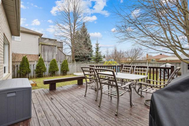 39 Abbeywood Cres, House detached with 3 bedrooms, 4 bathrooms and 4 parking in Guelph ON | Image 35