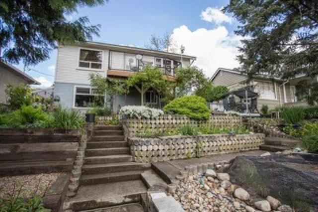 1915 River Drive, House detached with 4 bedrooms, 3 bathrooms and null parking in New Westminster BC | Card Image