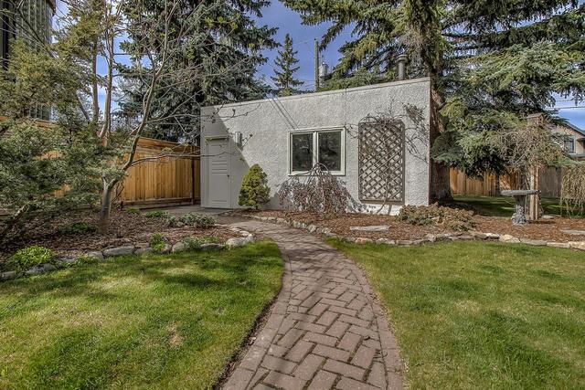 1110 Levis Avenue Sw, House detached with 4 bedrooms, 3 bathrooms and 2 parking in Calgary AB | Image 30