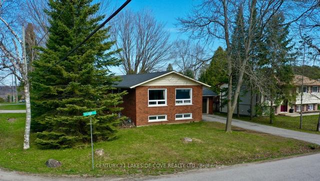 66 Second St, House detached with 2 bedrooms, 2 bathrooms and 4 parking in Orillia ON | Image 12