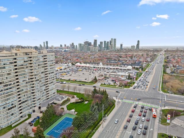 32 - 833 Scollard Crt, Townhouse with 3 bedrooms, 4 bathrooms and 2 parking in Mississauga ON | Image 25