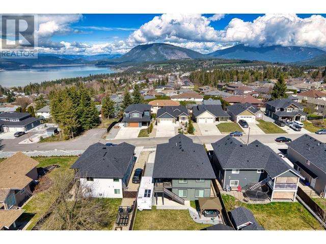 2308 4b Avenue Se, House detached with 4 bedrooms, 3 bathrooms and 2 parking in Salmon Arm BC | Image 56
