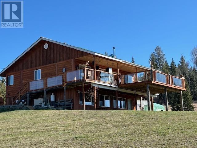 7527 Mccarthy Road, House detached with 3 bedrooms, 3 bathrooms and null parking in Cariboo L BC | Image 6