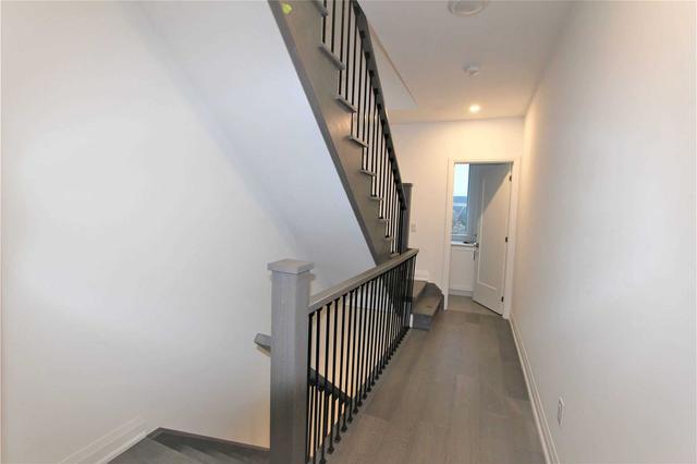 3 - 35 Dervock Cres, Townhouse with 4 bedrooms, 4 bathrooms and 2 parking in Toronto ON | Image 13