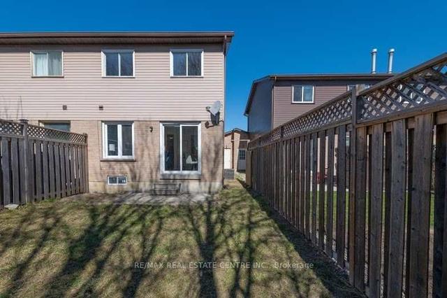 24 Elmstead Crt, House semidetached with 3 bedrooms, 3 bathrooms and 3 parking in Brampton ON | Image 17