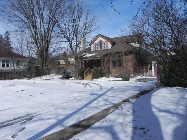 364 Adelaide Ave W, House detached with 1 bedrooms, 2 bathrooms and 8 parking in Oshawa ON | Image 1