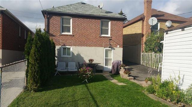 101 Lonborough Ave, House detached with 2 bedrooms, 2 bathrooms and 5 parking in Toronto ON | Image 14