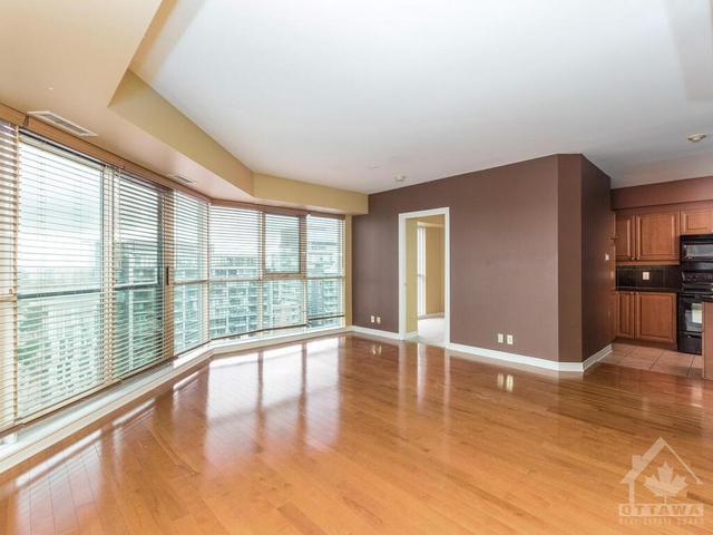 2001 - 445 Laurier Avenue W, Condo with 2 bedrooms, 2 bathrooms and null parking in Ottawa ON | Image 7