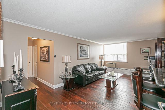 1601 - 5949 Yonge St N, Condo with 2 bedrooms, 1 bathrooms and 1 parking in Toronto ON | Image 9