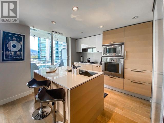 1101 - 1499 W Pender Street, Condo with 2 bedrooms, 2 bathrooms and 1 parking in Vancouver BC | Image 1