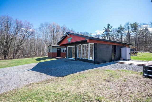 3033 Mclaughlin Road, House detached with 4 bedrooms, 3 bathrooms and 12 parking in Whitewater Region ON | Image 5