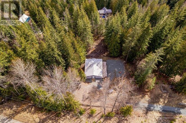 7430 Crowfoot Drive, House detached with 3 bedrooms, 1 bathrooms and null parking in Columbia Shuswap F BC | Image 24