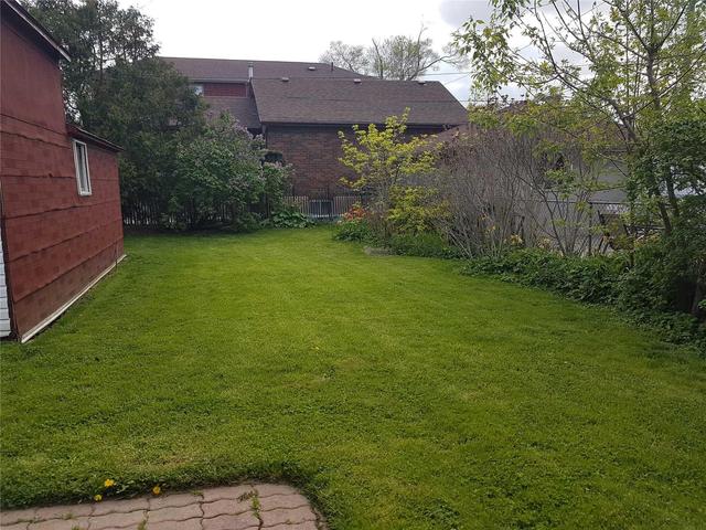 18 Wesley St, House detached with 2 bedrooms, 2 bathrooms and 4 parking in Toronto ON | Image 7