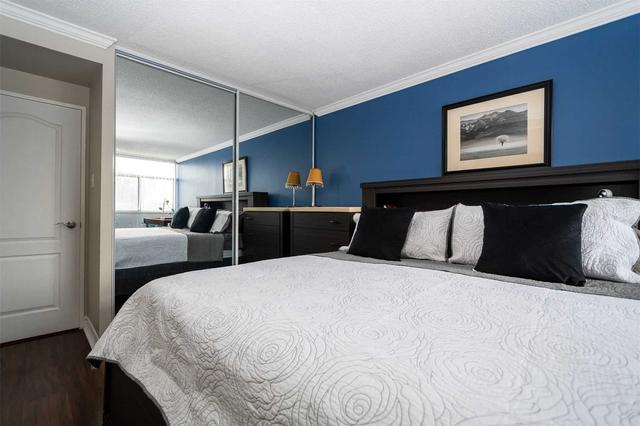301 - 2301 Derry Rd W, Condo with 2 bedrooms, 1 bathrooms and 1 parking in Mississauga ON | Image 7