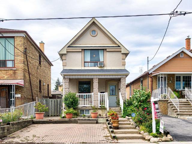 38 Eversfield Rd, House detached with 2 bedrooms, 3 bathrooms and 1 parking in Toronto ON | Image 12