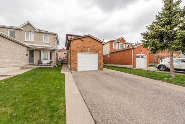 8 Woodside Crt, House detached with 3 bedrooms, 4 bathrooms and 3 parking in Brampton ON | Image 14