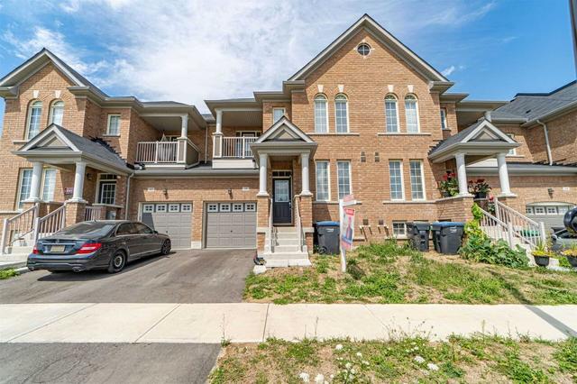 38 Spokanne St, House attached with 3 bedrooms, 3 bathrooms and 3 parking in Brampton ON | Image 1
