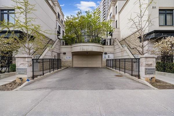 th24 - 7 Oakburn Cres, Townhouse with 3 bedrooms, 3 bathrooms and 1 parking in Toronto ON | Image 29
