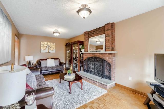 5 Foxtail Rd W, House detached with 4 bedrooms, 4 bathrooms and 6 parking in Brampton ON | Image 19