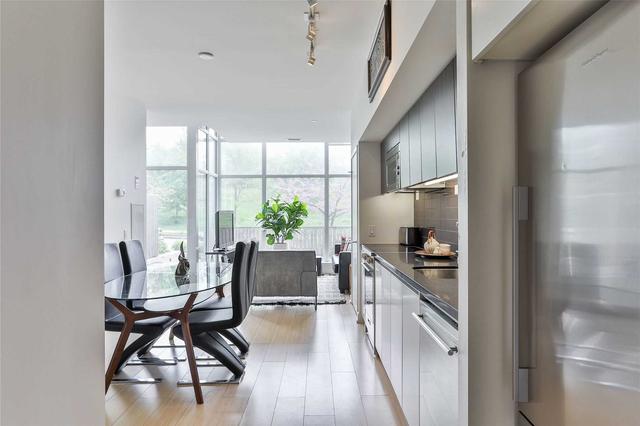 th#5 - 56 Dan Leckie Way, Townhouse with 3 bedrooms, 3 bathrooms and 2 parking in Toronto ON | Image 3